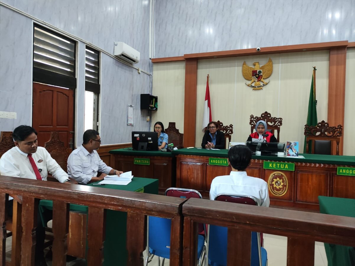 Masih berani buang sampah sembarangan ?? Siap siap diciduk yaa !